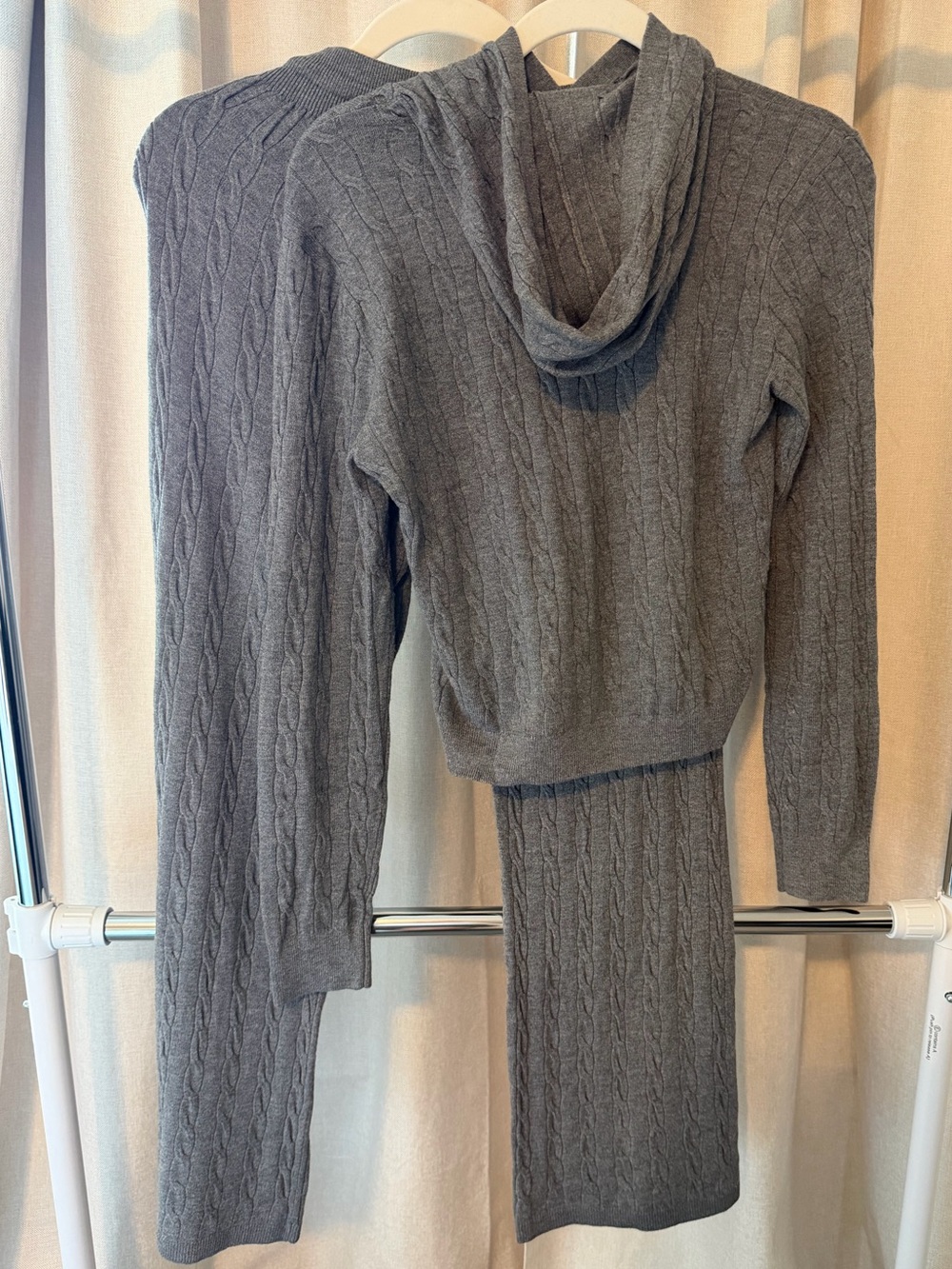 Uniqlo Gray Cable-Knit Hooded Sweater and Skirt Set